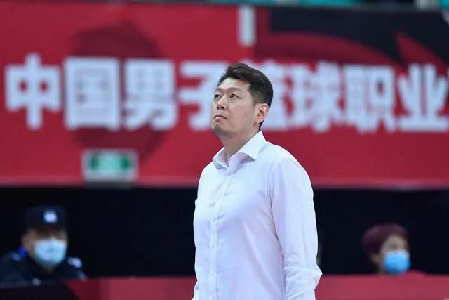 制服诱惑一区二区